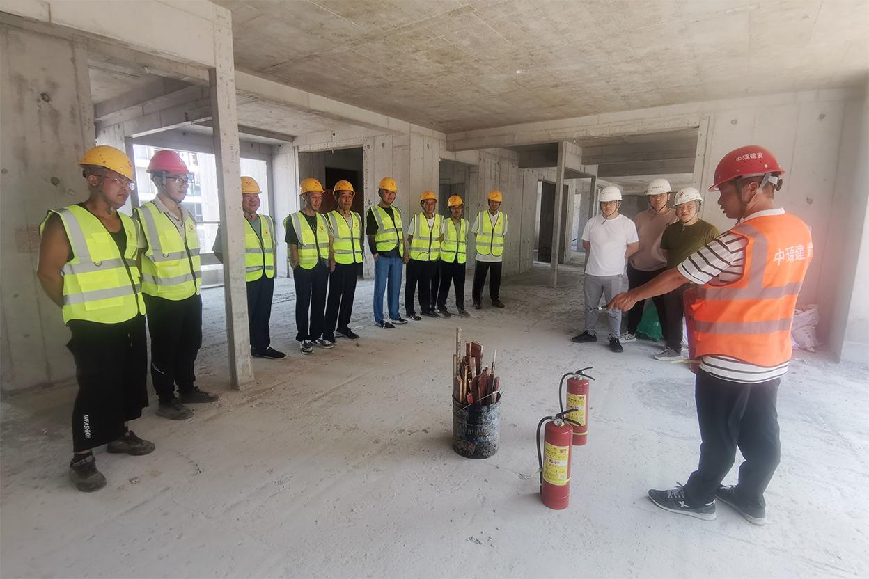 5.應急演練.jpg 5.應急演練.jpg